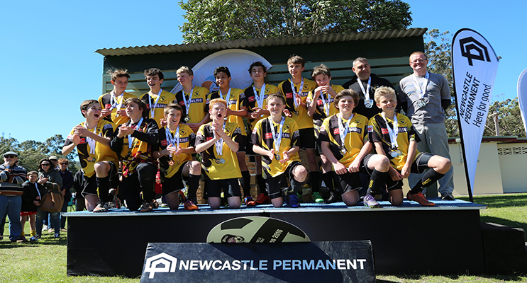 Medowie under 14’s Soccer team after being presented with their grand final medals 