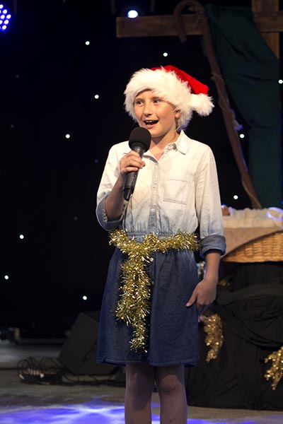 Anique De-Vries singing I want a hippopotamus for Christmas