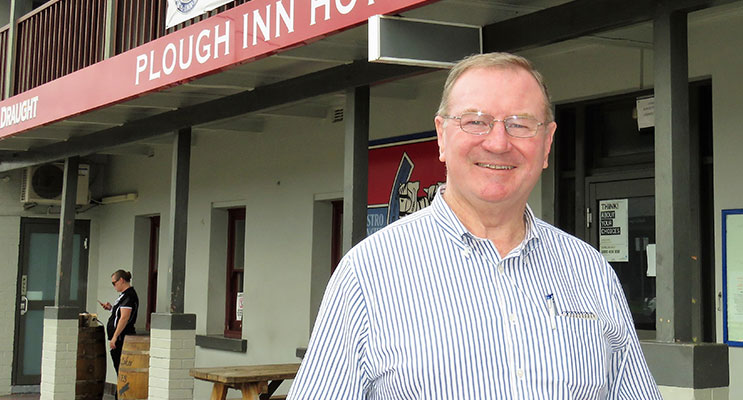 Myall Lakes MP Stephen Bromhead will host ‘Pollie In The Pub’ at the Plough Inn Hotel at 6pm on Friday 31 March. 