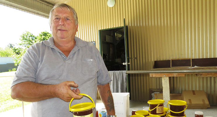 Great Lakes Food Trail: Gary Haynes with the locally produced honey at Bulahdelah Men's Shed.