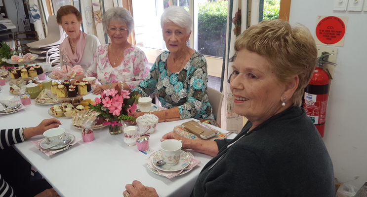 ART & CRAFT HIGH TEA: Fran Nichols, Di Taylor, Norma Seggie and Annette Naylor.