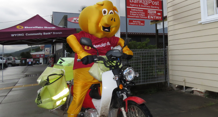 Bendigo Bank Mascot Piggy is all set to deliver the mail. 