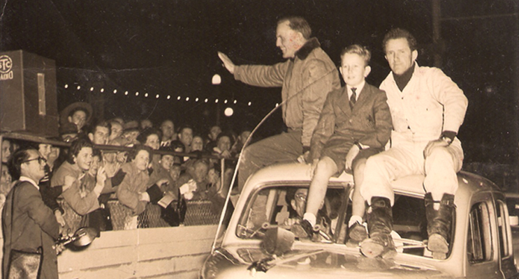 20,000 turn out to celebrate Gelignite Jack’s Redex win with Jack Murray,  author Phil Murray’s brother John, aged 10, and Bill Murray (no relation), co-driver and navigator.  From the Murray Family Archives. 