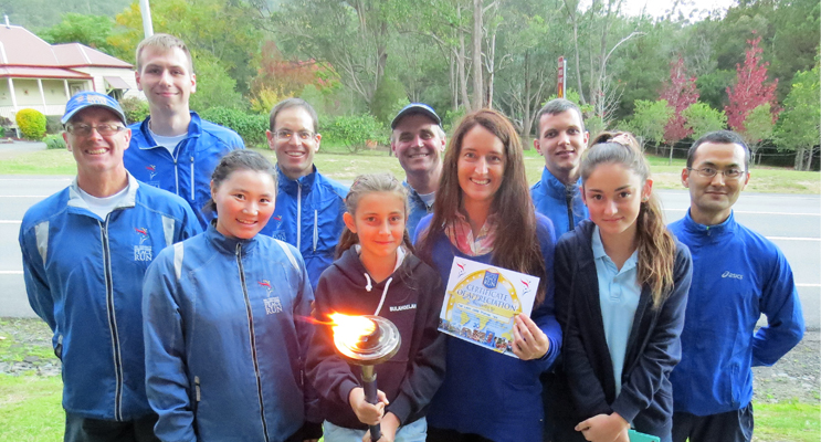 Carol Poniris, Giulia Fortunaso and Kat Poniris with Peace Runners at the Lady Jane Motor Inn.