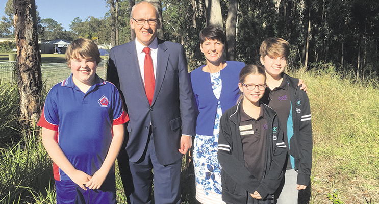  Luke Foley MP and Opposition Leader, Kate Washington MP, Nick Patten (year 6 Wirreanda student), Tess Hardy and Lily Hardy (Tess and Lily bus-out of Medowie for school) 