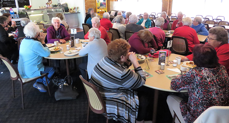 Members of the Bulahdelah Social Group enjoy good company over lunch.