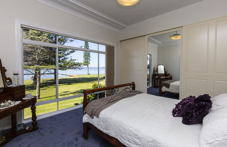 PROP_Ray White Tea Gardens_PY3