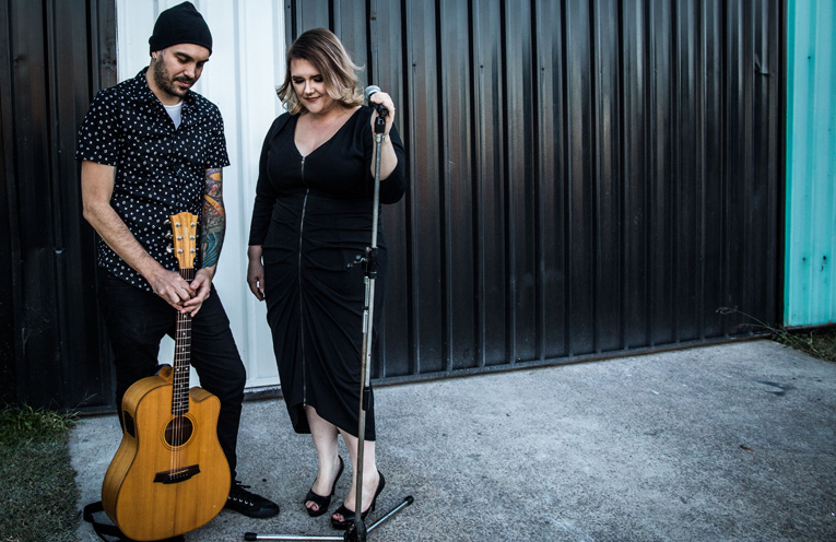 Katie & Feff, a dynamic acoustic duo to rock Tilligerry and Anna Bay this weekend.