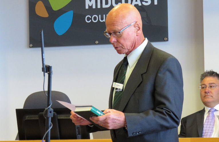 Oath of Office: MidCoast Mayor David West.