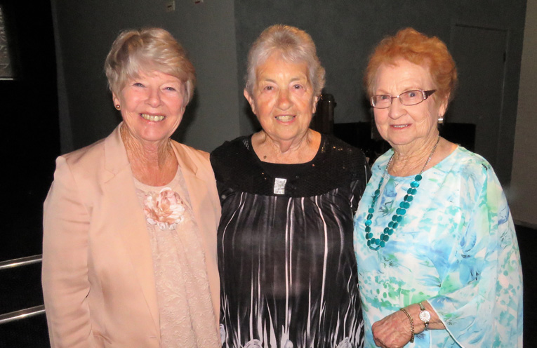 Nola Witt, Irene Worth and Joan Cheers.