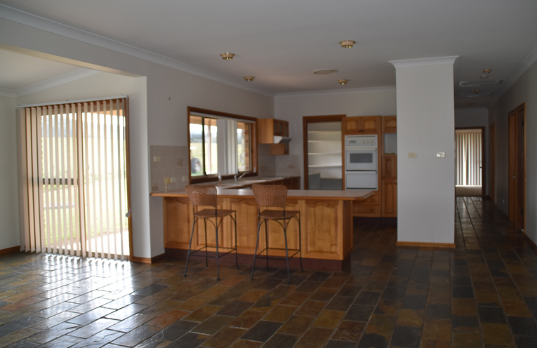 PROP_Ede_s Real Estate_PY2