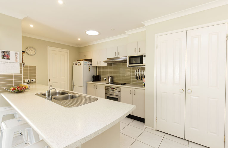 PROP_Ray White Tea Gardens_PY3