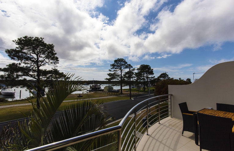 PROP_Ray White Tea Gardens_PY4