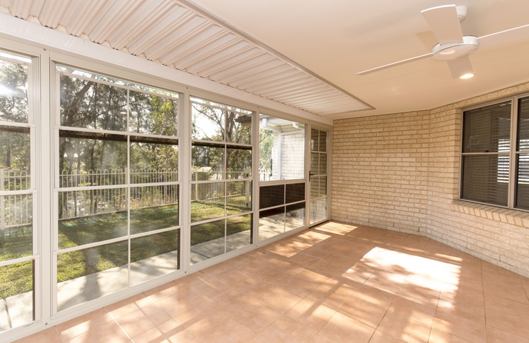 PROP_Ray White Tea Gardens_PY4