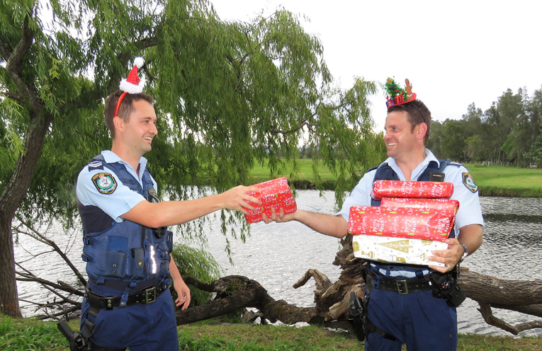  The Joy of Giving: Sn Constables Dave Feeney and Ash Ray. 