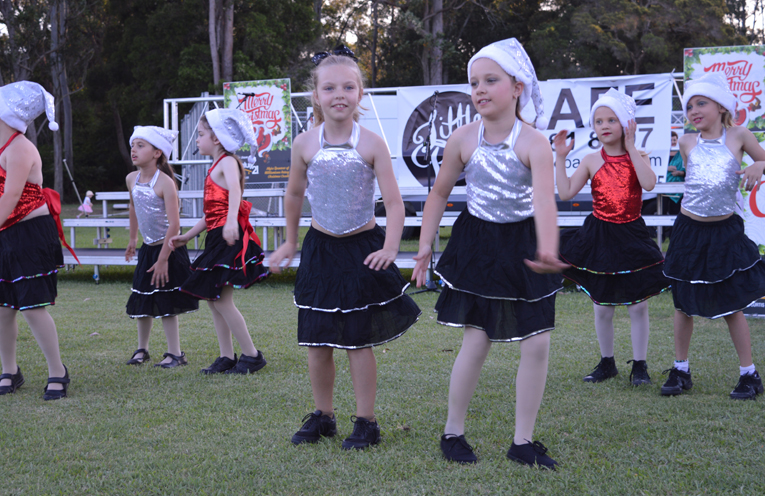 Wirreanda Public School Infants Dance Group.