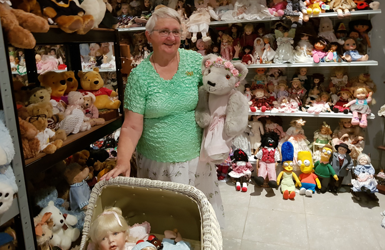 DOLL COLLECTOR: Olga Leary