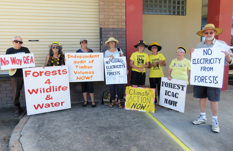 Opponents of the Regional Forest Agreements rally outside Bulahdelah Bowling Club. 