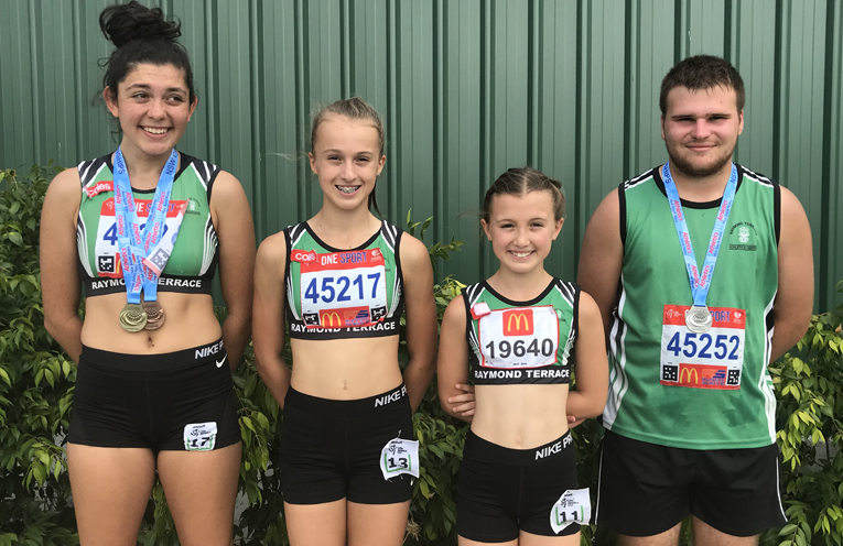 NSW Country Championships medal winners - Belle Leonard, Ebony Newton, Sienna Newton, Duncan Akerman.