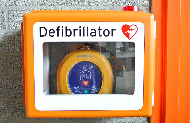 defibrillator-809448_1920