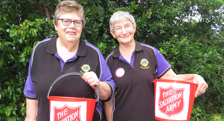 Lions members Helen Amendolia and Carol Tattersall volunteered for the Salvos annual appeal.   