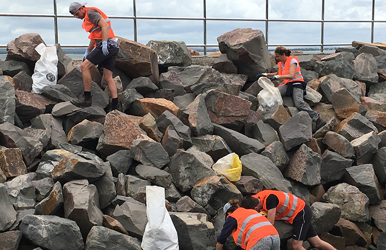 Brian Wackett, Kate King, Nathan Bass, Kate Hannigan Sea Shelter volunteers collecting up rubbish on the Nelson Bay Break Wall.