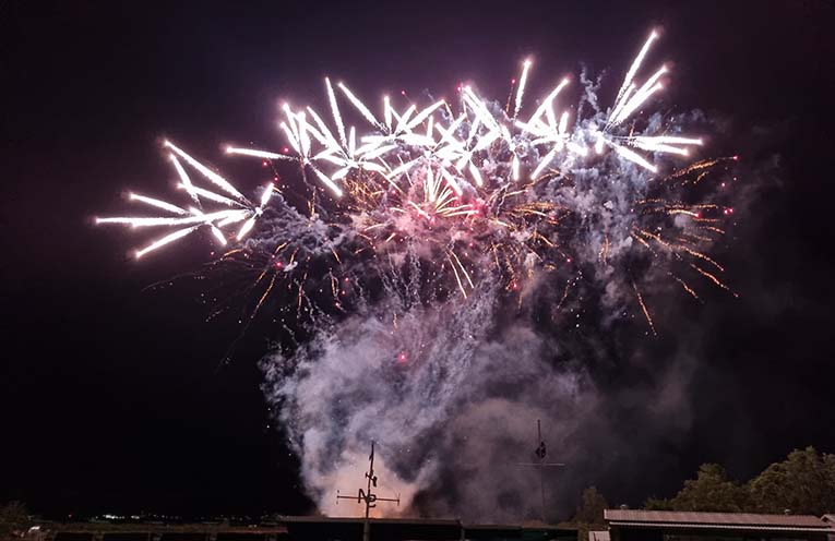 New year heralded by Tea Gardens Country Club fireworks - News Of The Area
